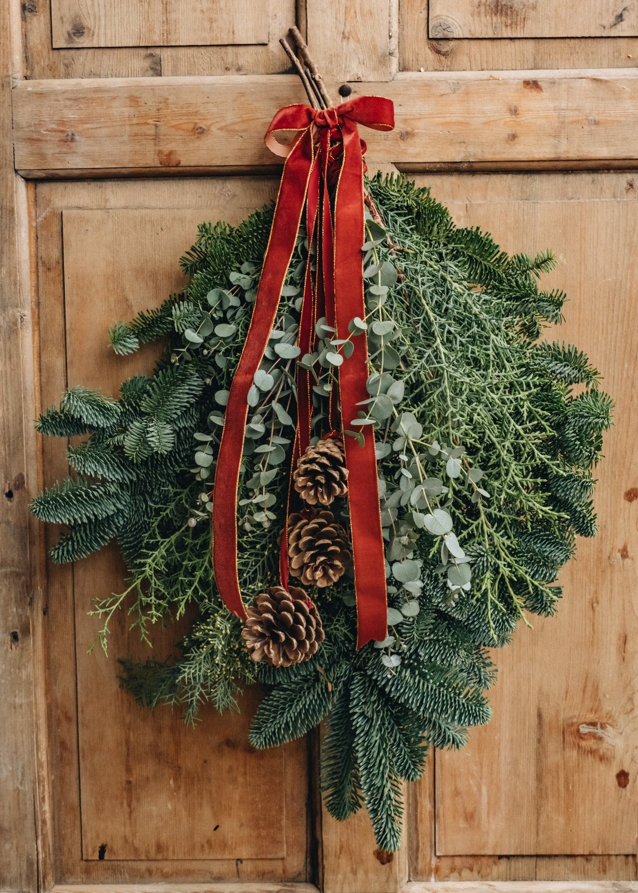 How To: Create a Festive Foliage Swag – Burford Garden Co.