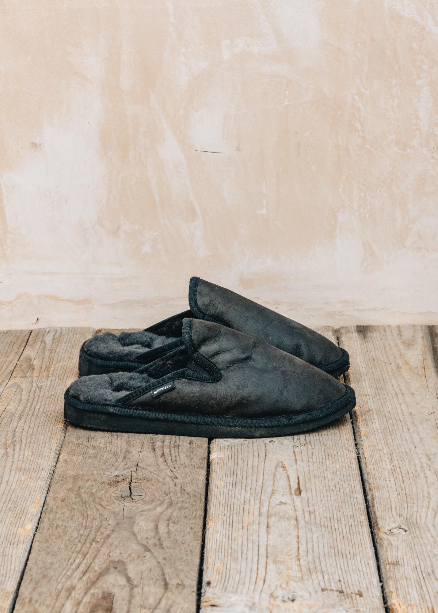 Adams slippers shop