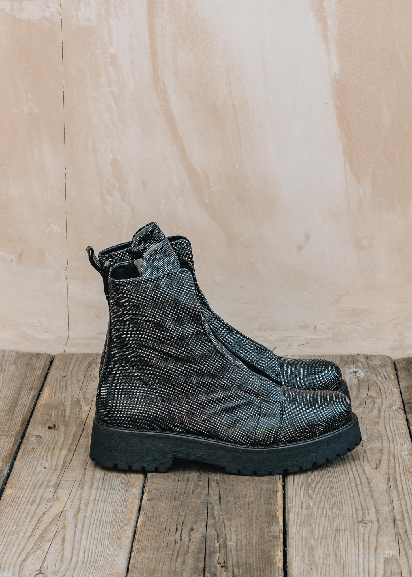 Floor shine boots shop