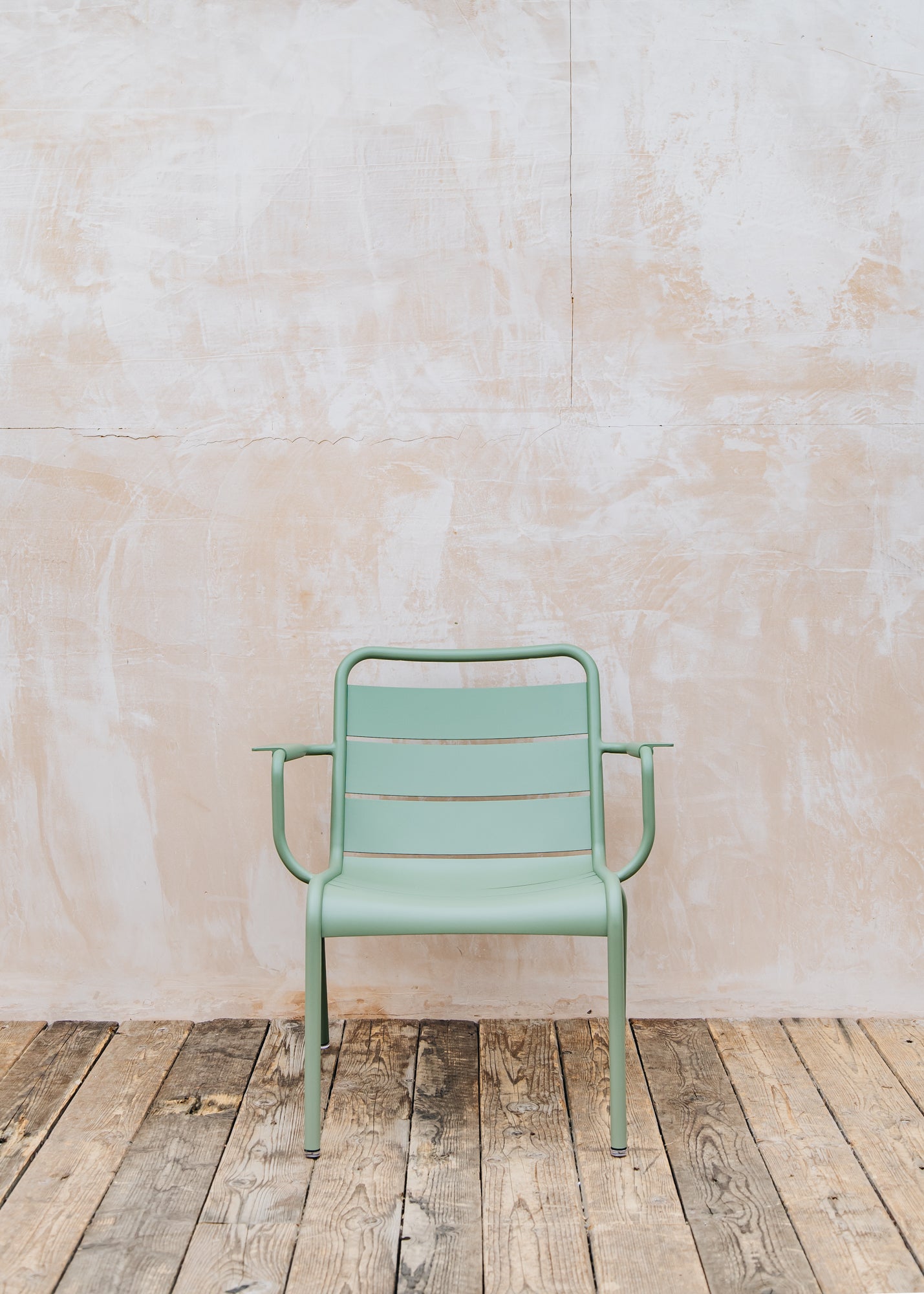 Luxembourg Lounge Chair in Cactus – Burford Garden Co