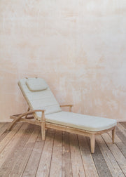 Gommaire Faye Teak Sunbed in Natural Grey with Bouclé Cushion