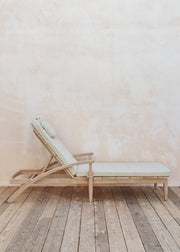 Gommaire Faye Teak Sunbed in Natural Grey with Bouclé Cushion