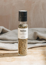 Nicolas Vahé Nicolas Vahé Green Pepper in Spice Mill