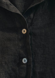 Cut Loose Hi-Low Cropped Linen Shirt in Black 