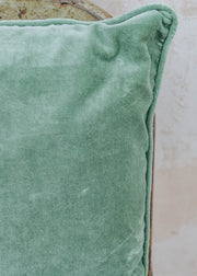 Bungalow Bungalow Ivy Velvet Cushion