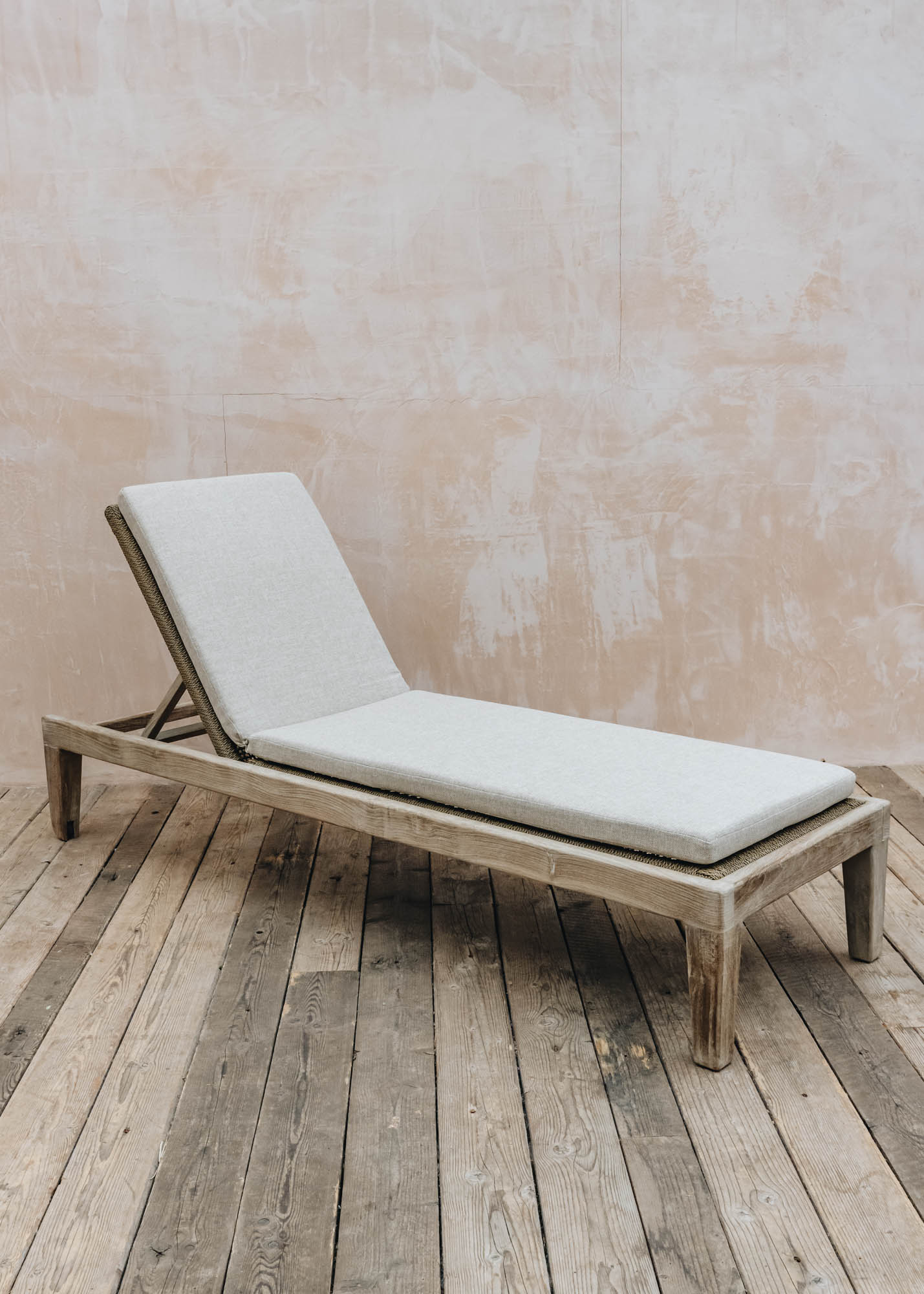 Gommaire Lisa Sunlounger with Cushion