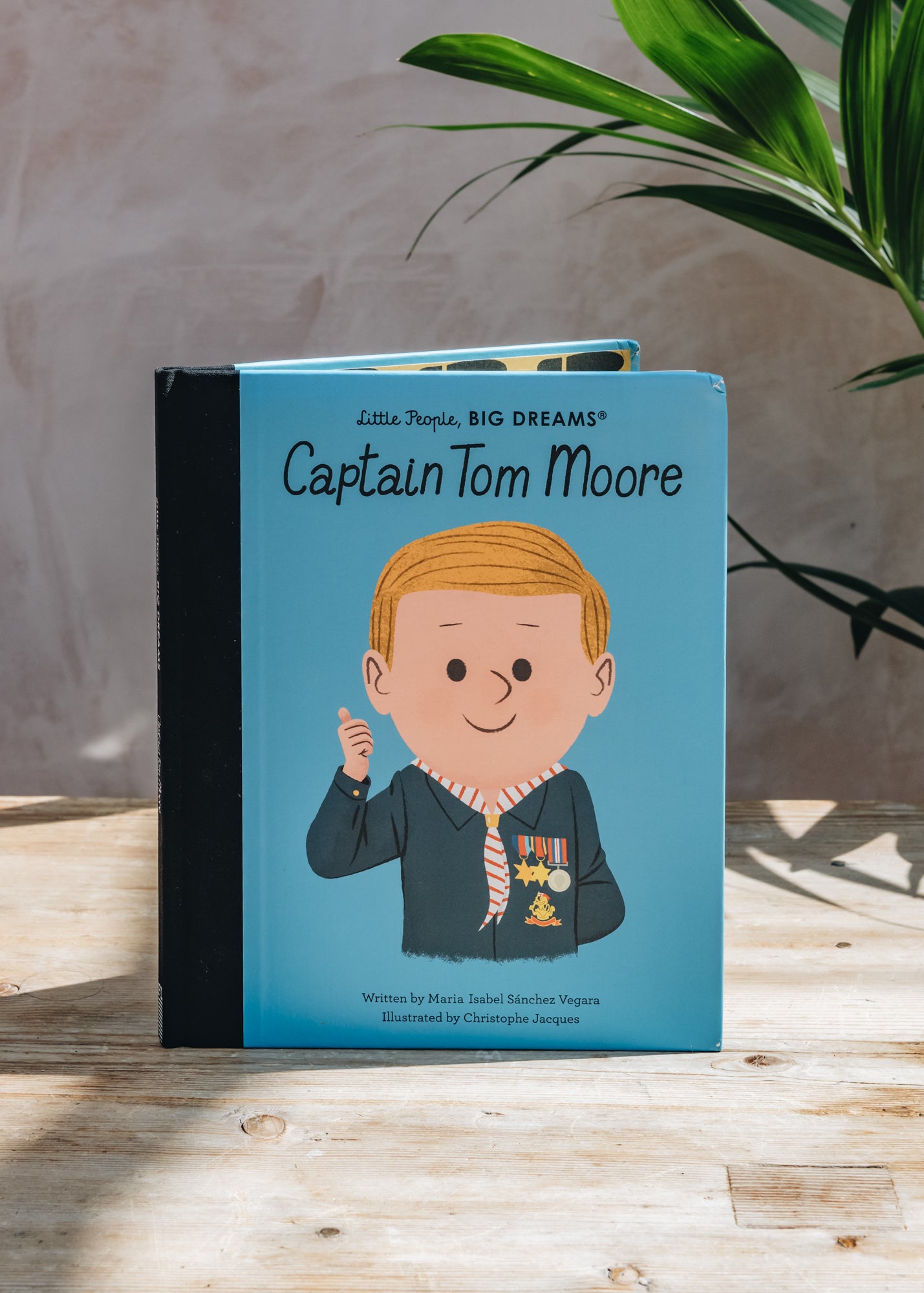Captain tom shop books