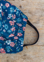 Töastie Waterproof Packable Trousers in Navy Floral