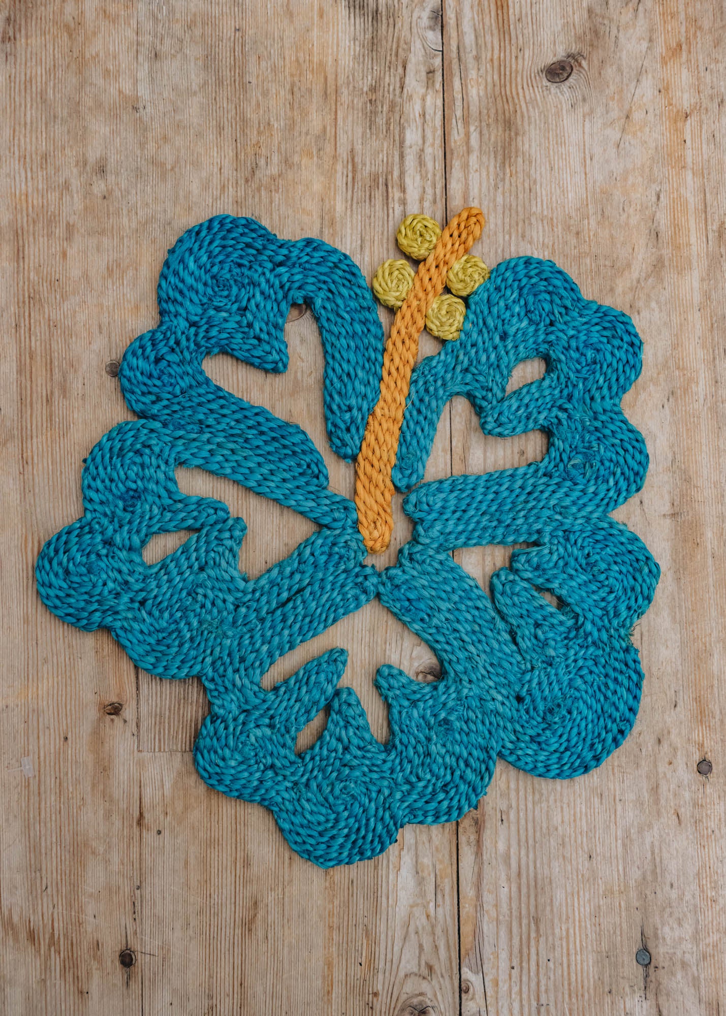 The Jacksons Turquoise Jute Hibiscus Placemat