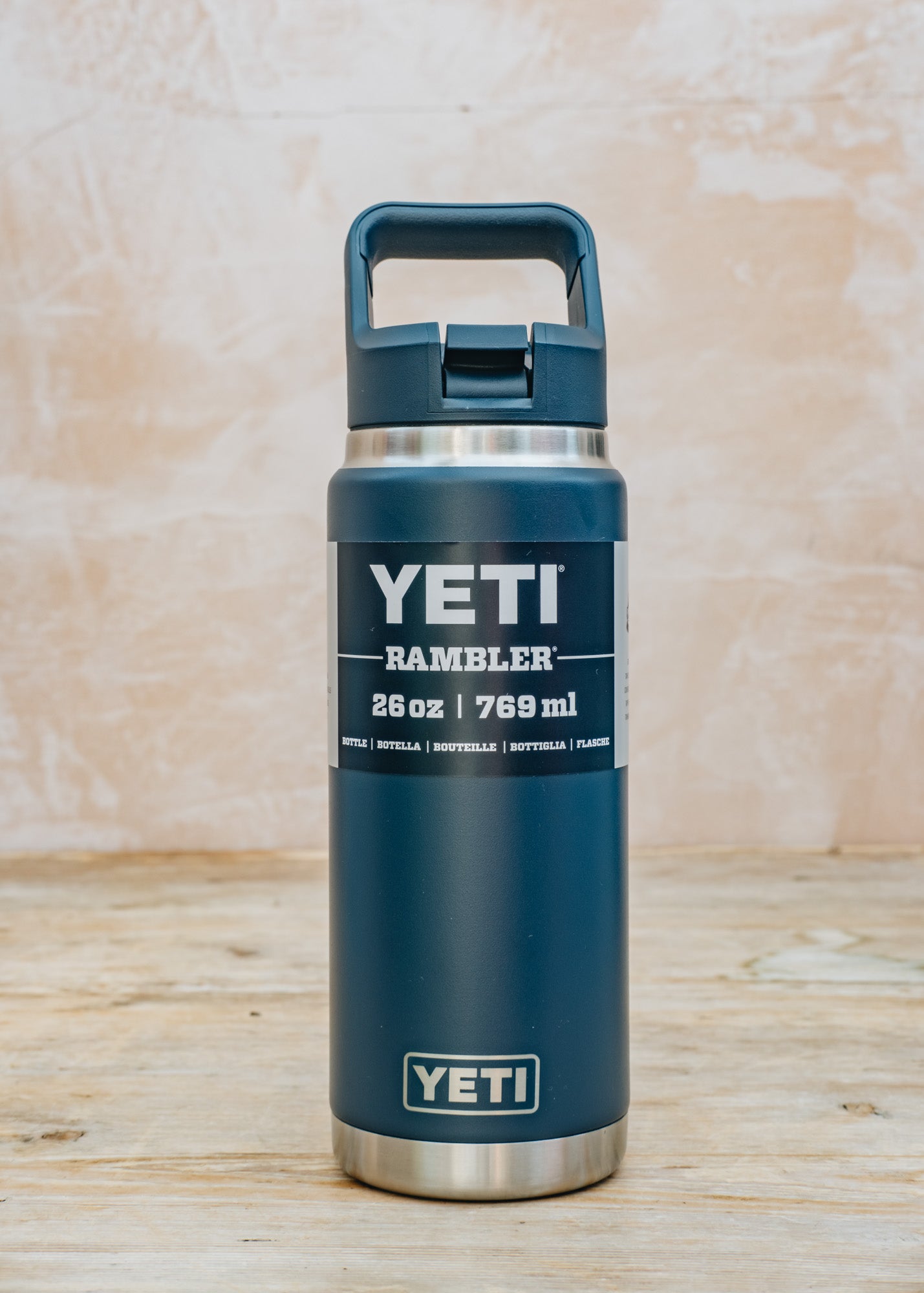 YETI Rambler Straw Bottle 26oz in Navy – Burford Garden Co.