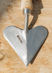 Sneeboer Sneeboer Heart Shaped Trowel