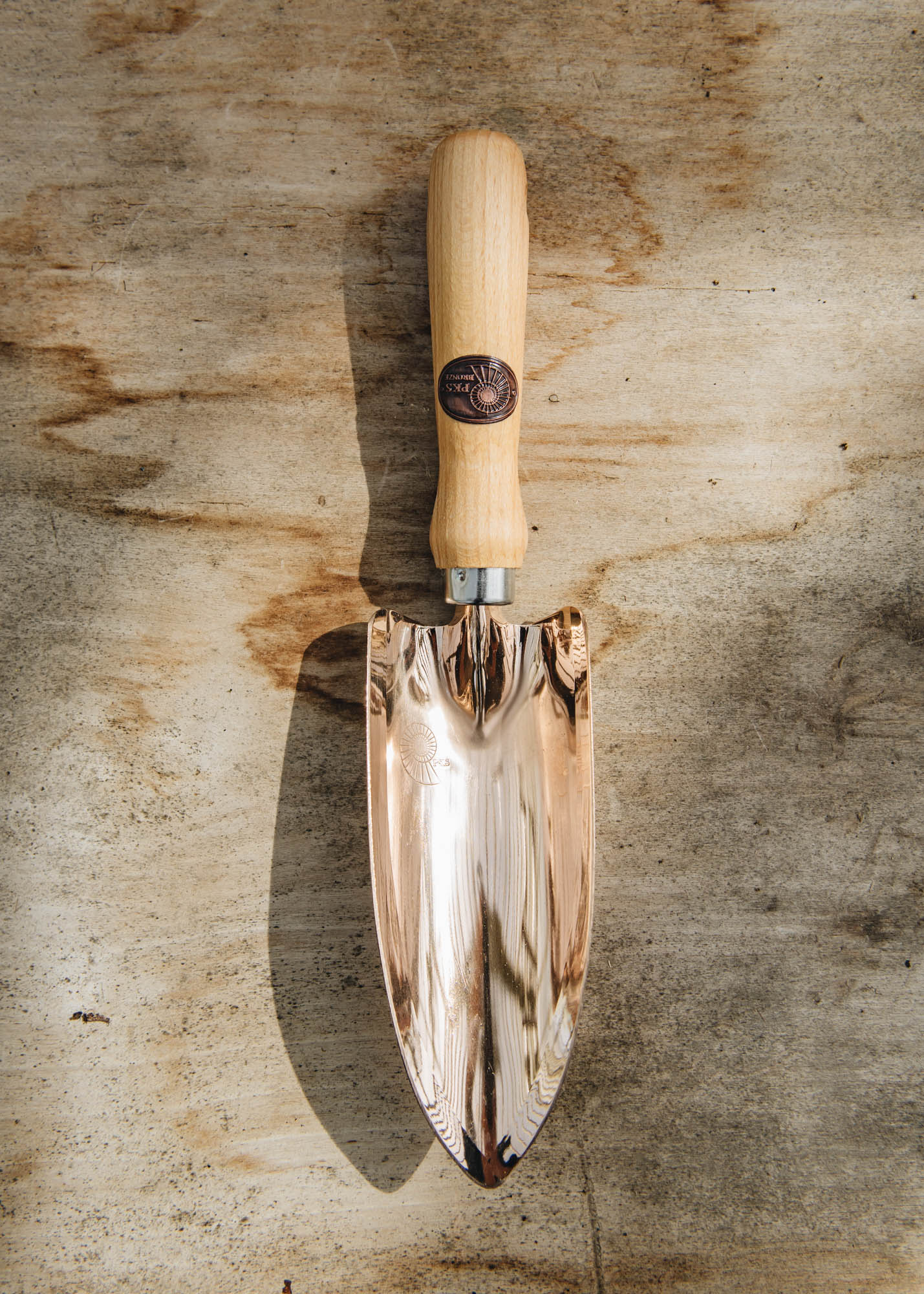 bronze garden trowel Musca Scoop Shaped Trowel | Garden Tools