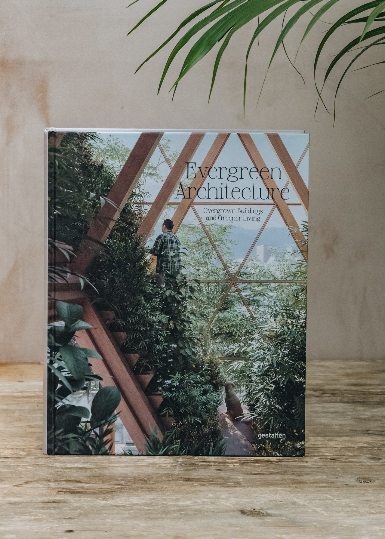 In Review: Evergreen Architecture - Overgrown Buildings and Greener Living