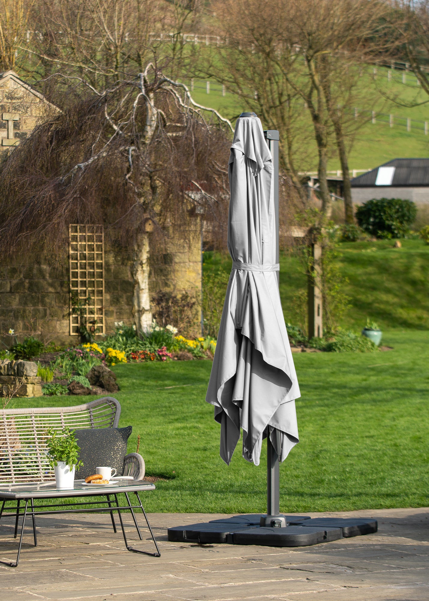 Pacific Lifestyle T2 Challenger Oblong Free Arm Parasol in Light Grey (3.5mx2.6m)