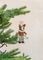Deer with Necklace Felt Decoration