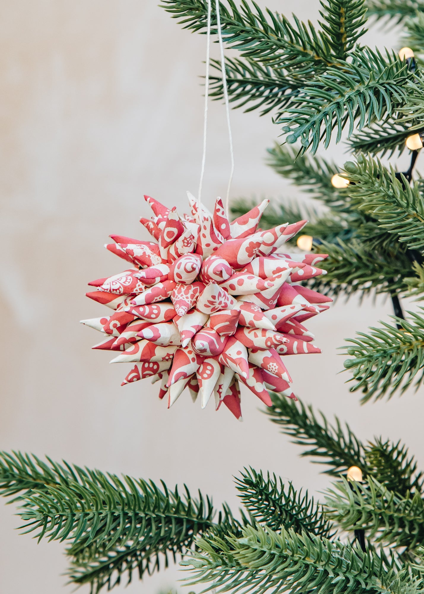 Kotte Ornament in Pink and White