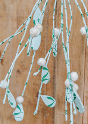 A World of Craft Mistle Puss Decoration