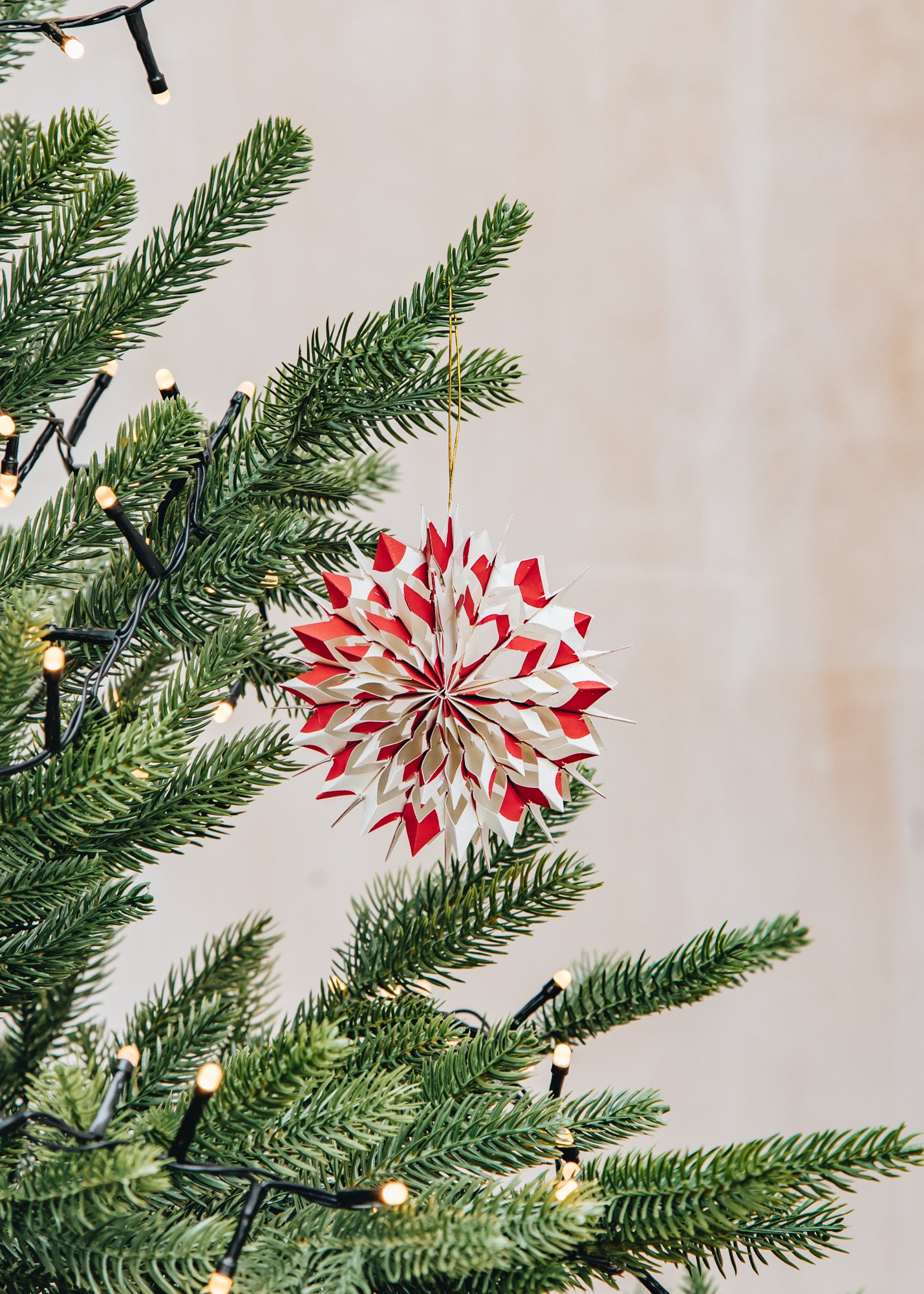 Nova Ornament in Offwhite and Red, pack of two