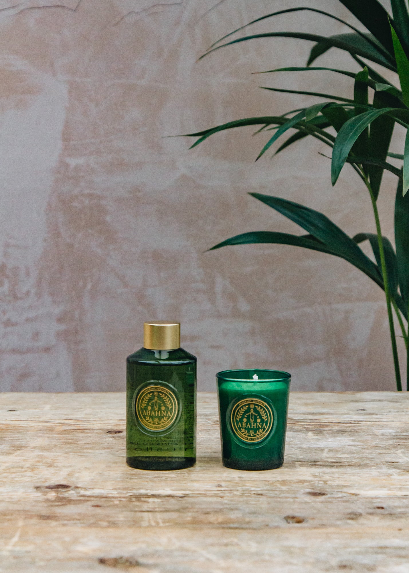 Abahna Bathe by Candlelight Set in Grapefruit and May Chang