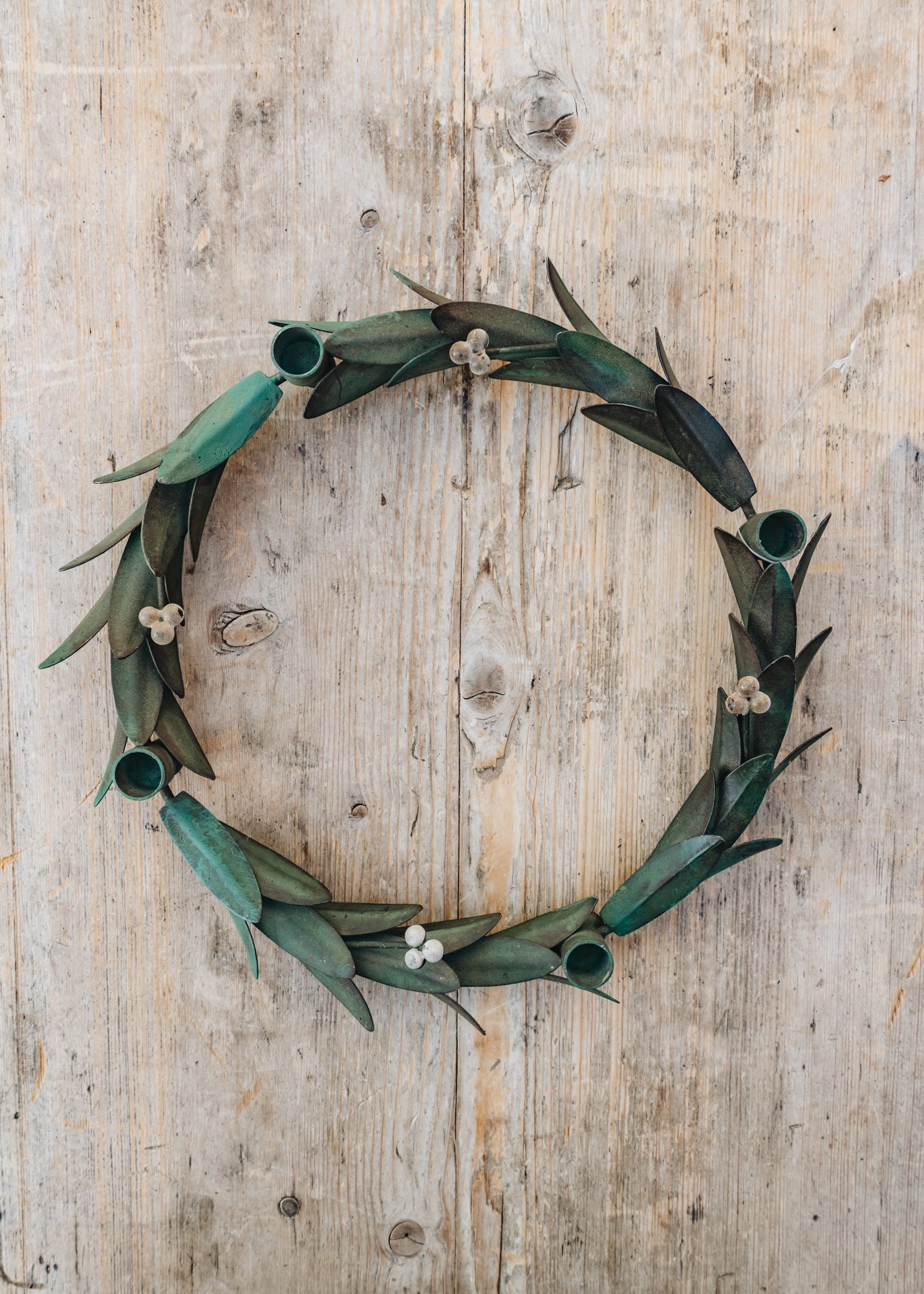 Bungalow Advent Leaf Candleholder in Ming, 20cm