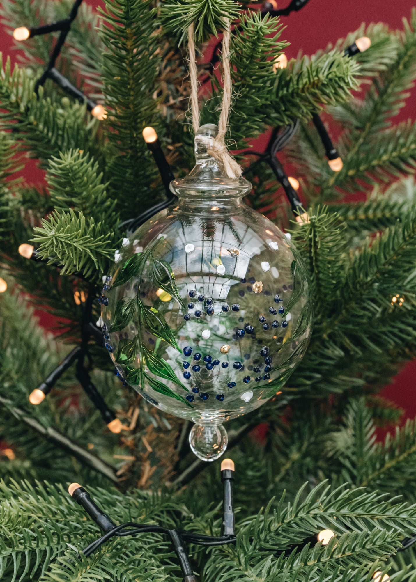 Alder Berries Bauble in Green and Red