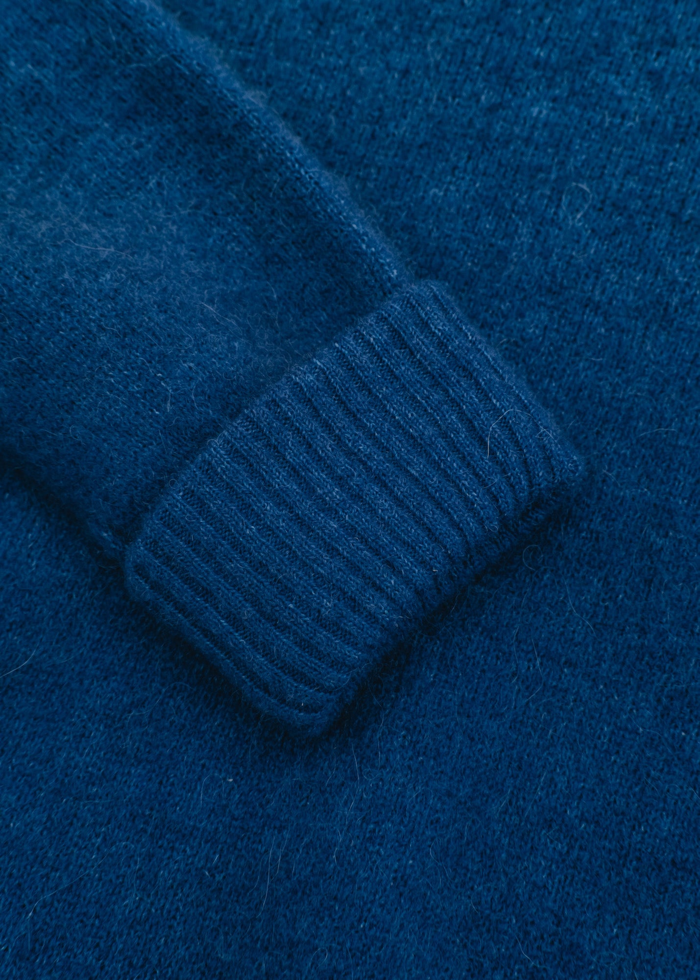 American Vintage Vitow Pullover in Bleu Royal