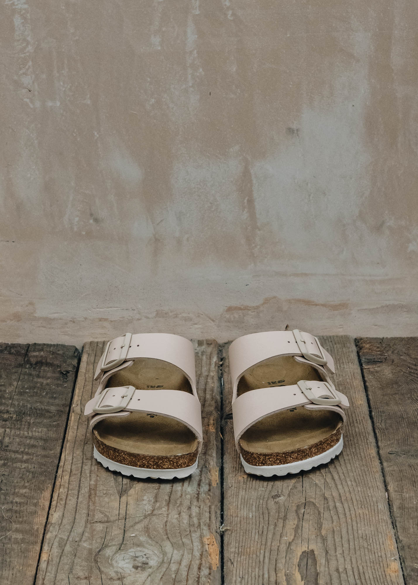 Birkenstock Women's Birkenstock Arizona Narrow Sandals in Nude