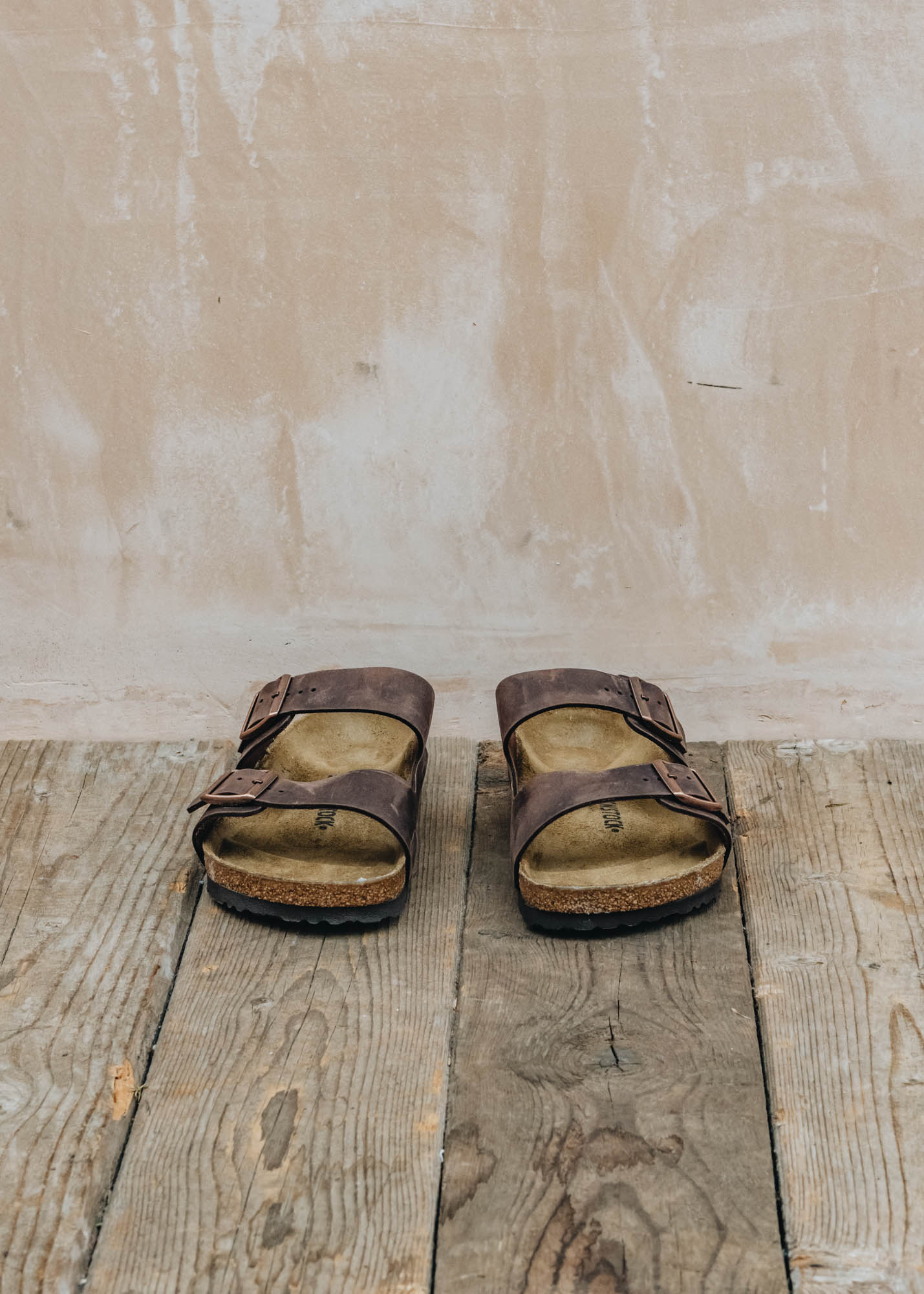 Birkenstock Men's Birkenstock Arizona Oiled Leather Regular Sandals in Habana