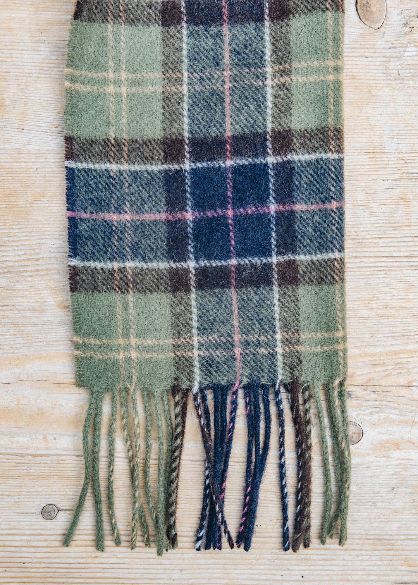 Barbour Tartan Lambswool Scarf in Classic