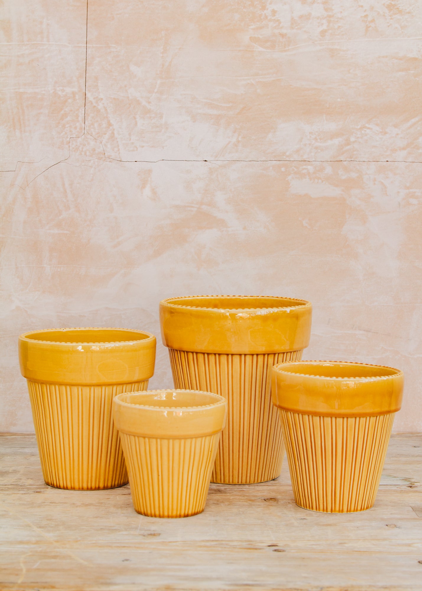 Bergs Potter Simona Amber Yellow Glazed Pot