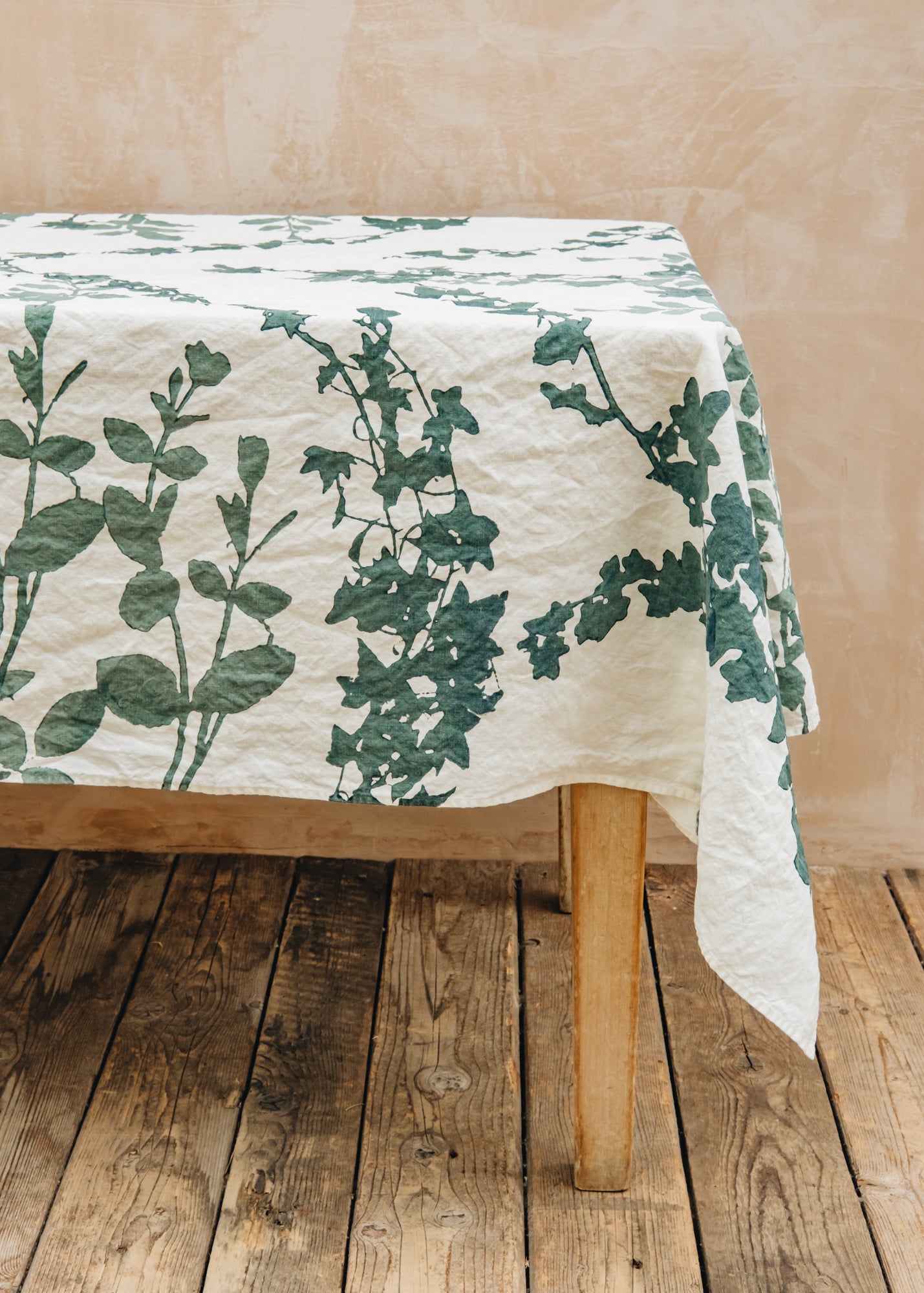 Tuttoattaccato Tablecloth in Garden Green, 145x250cm