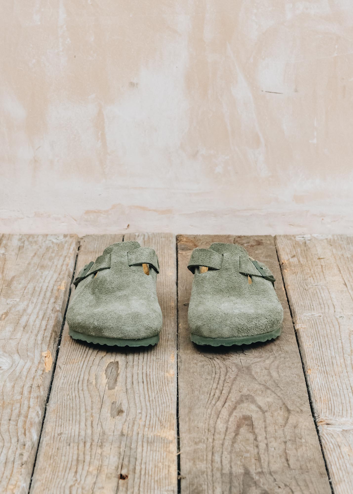Birkenstock Birkenstock Men's Boston Regular Clogs in Thyme Suede