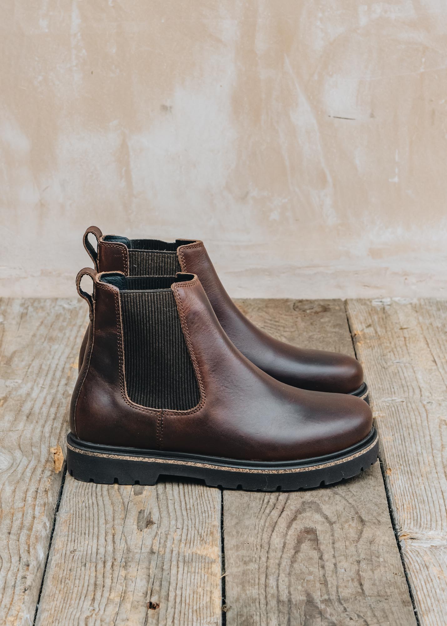 Women's Narrow Birkenstock Highwood Slip-Ons in Chocolate Leather
