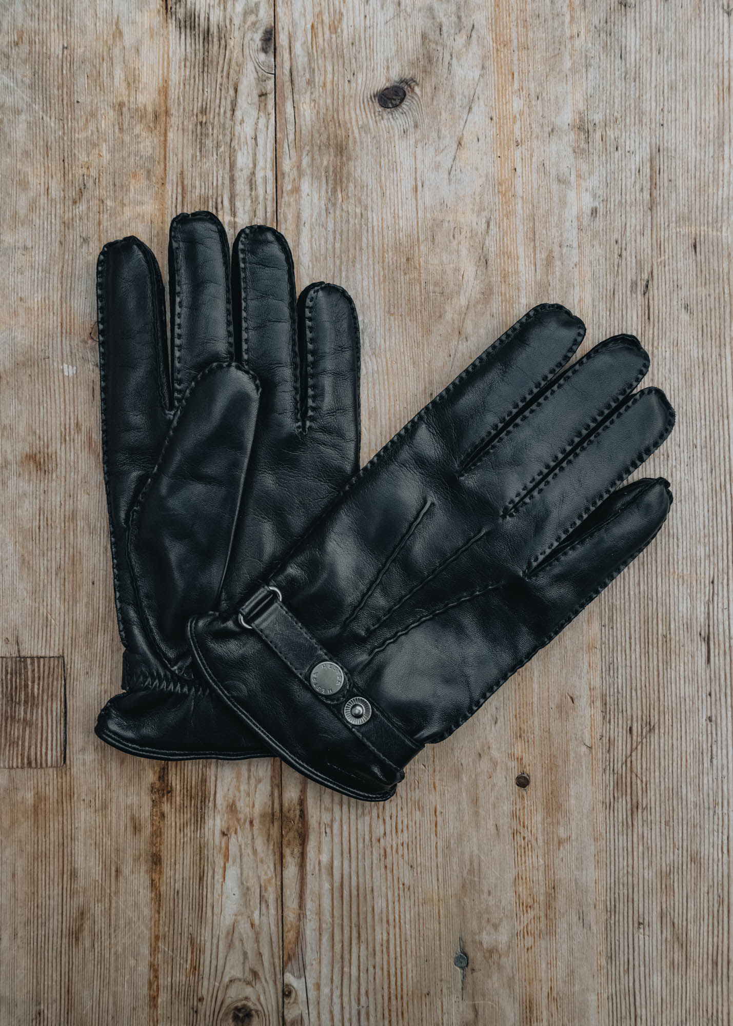 Hestra Black Jake Leather Gloves