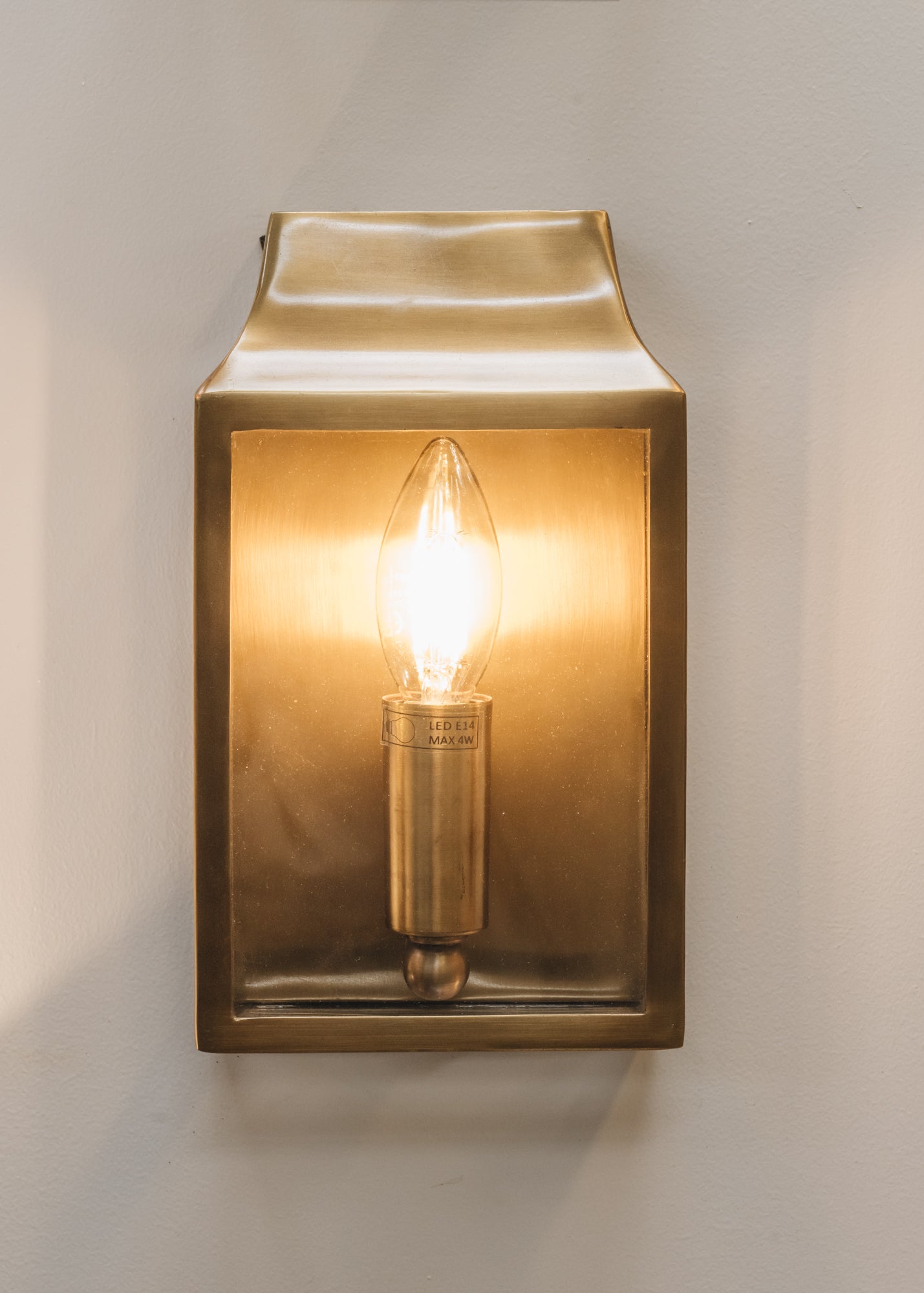 Pooky Lighting Brass Crail Wall Light