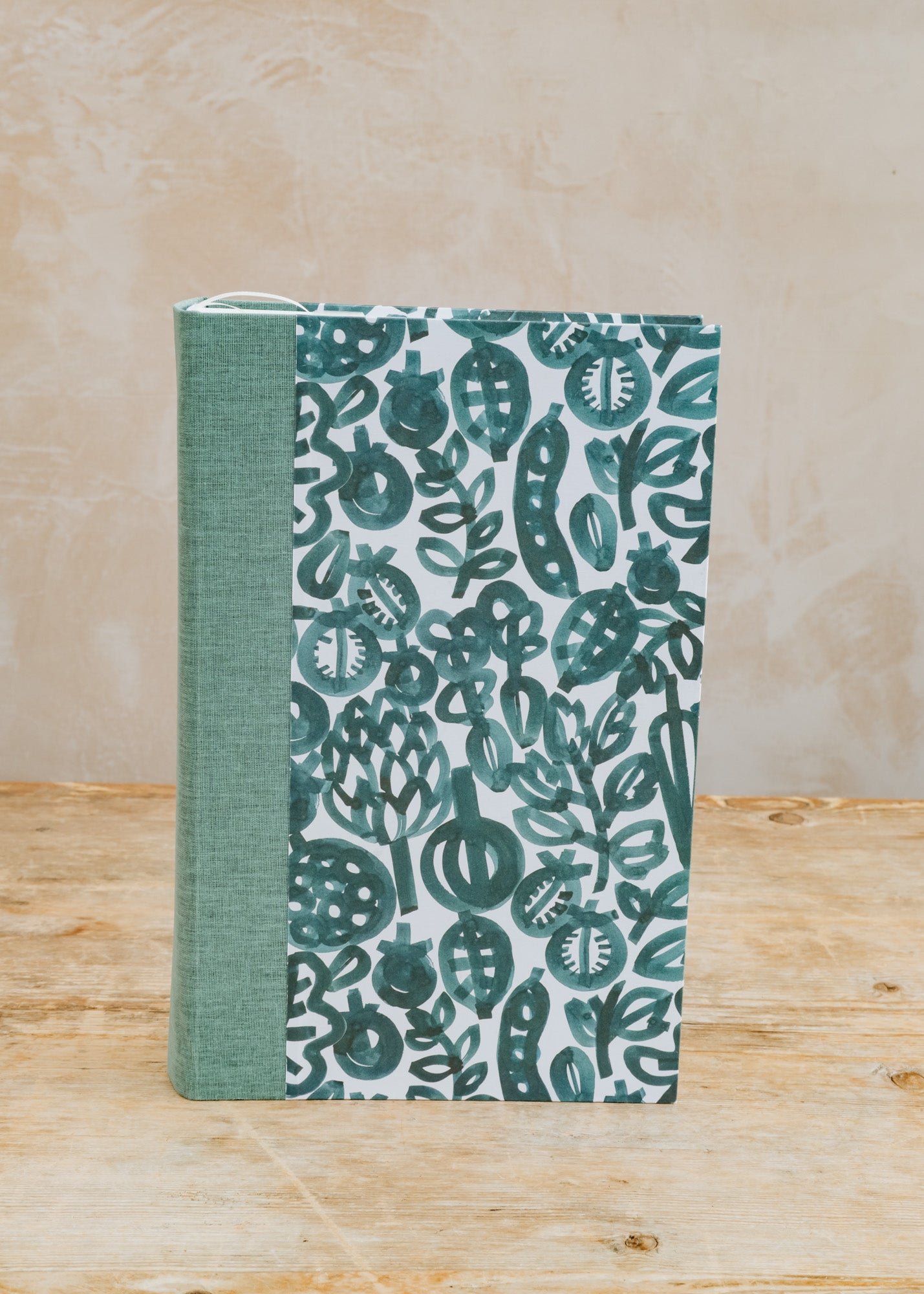 Suck UK Medium Photo Album in Wee Pomegranate