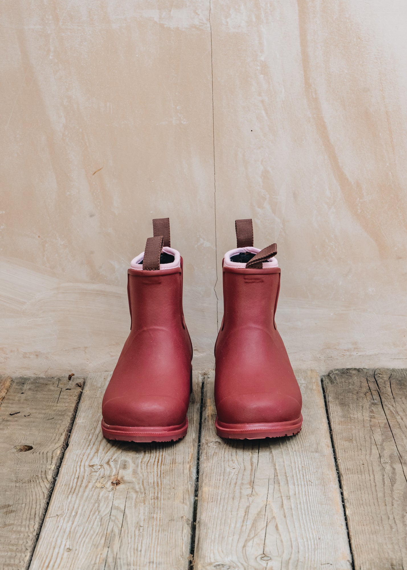 Merry People Merry People Women's Bobbi Wellingtons in Beetroot