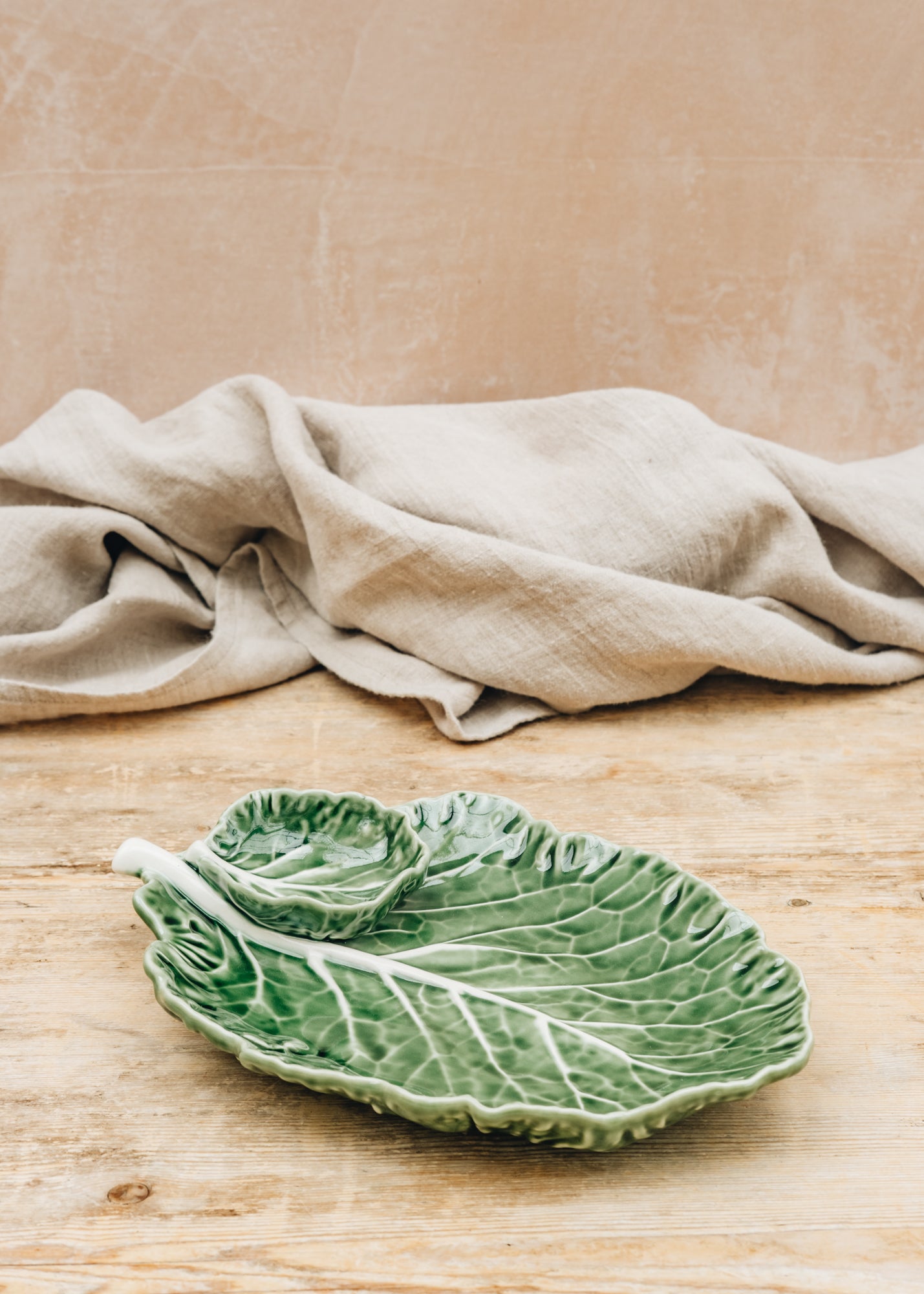 Van Verre Natural Cabbage Leaf with Small Bowl