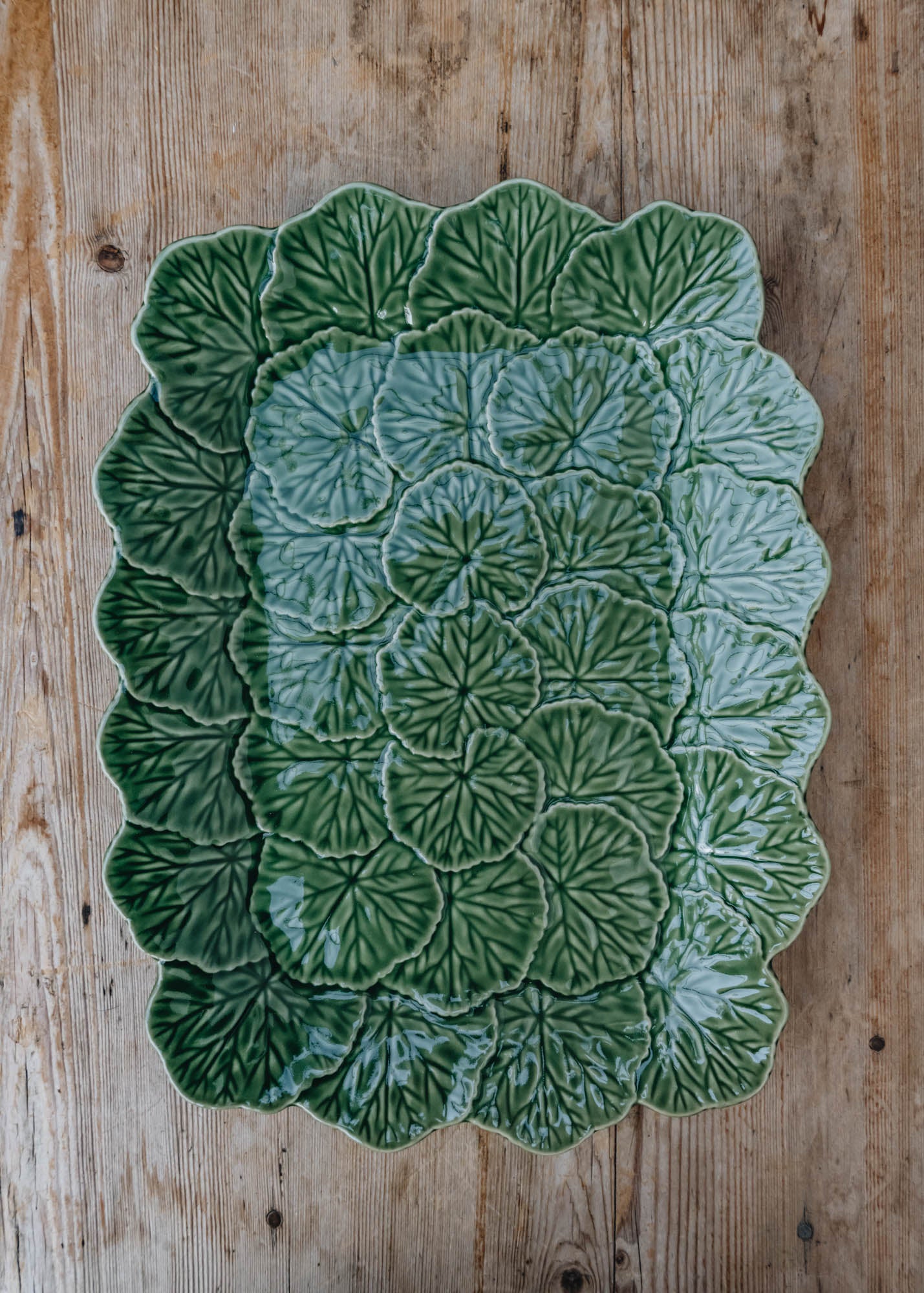 Bordallo Pinheiro Bordallo Pinheiro Geranium Green Platter