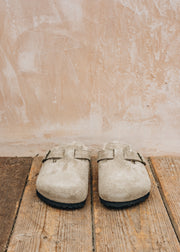Birkenstock Women's Birkenstock Boston Shearling Clogs in Taupe