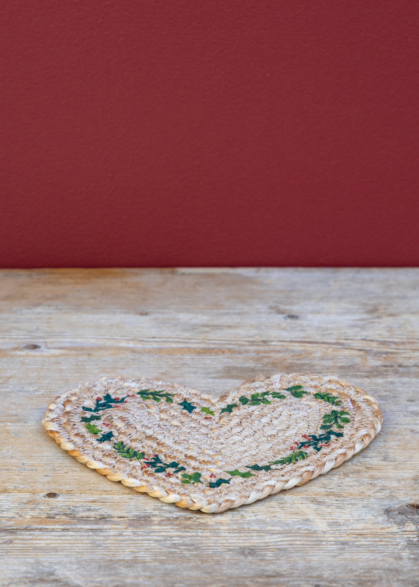 The Braided Rug Co. Natural Christmas Heart Coaster