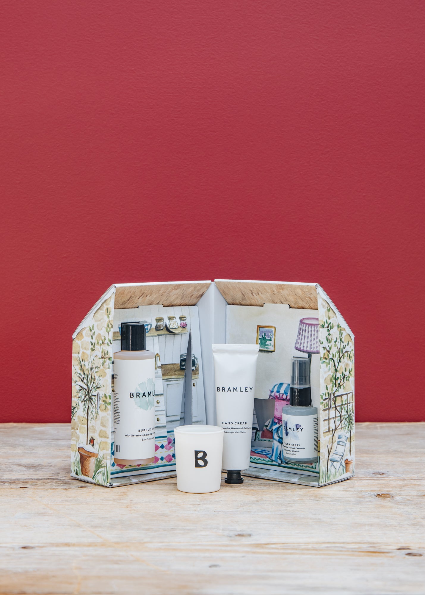 Bramley Christmas Cottage Gift Set