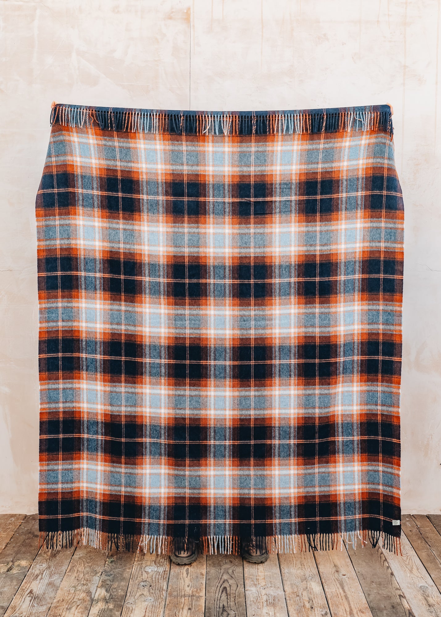 Throw in Winterton Navy