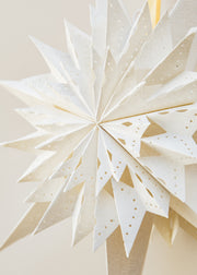 Bungalow Eris Paper Star in White, 50cm