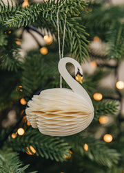Bungalow Honeycomb Swan Paper Decorations Set