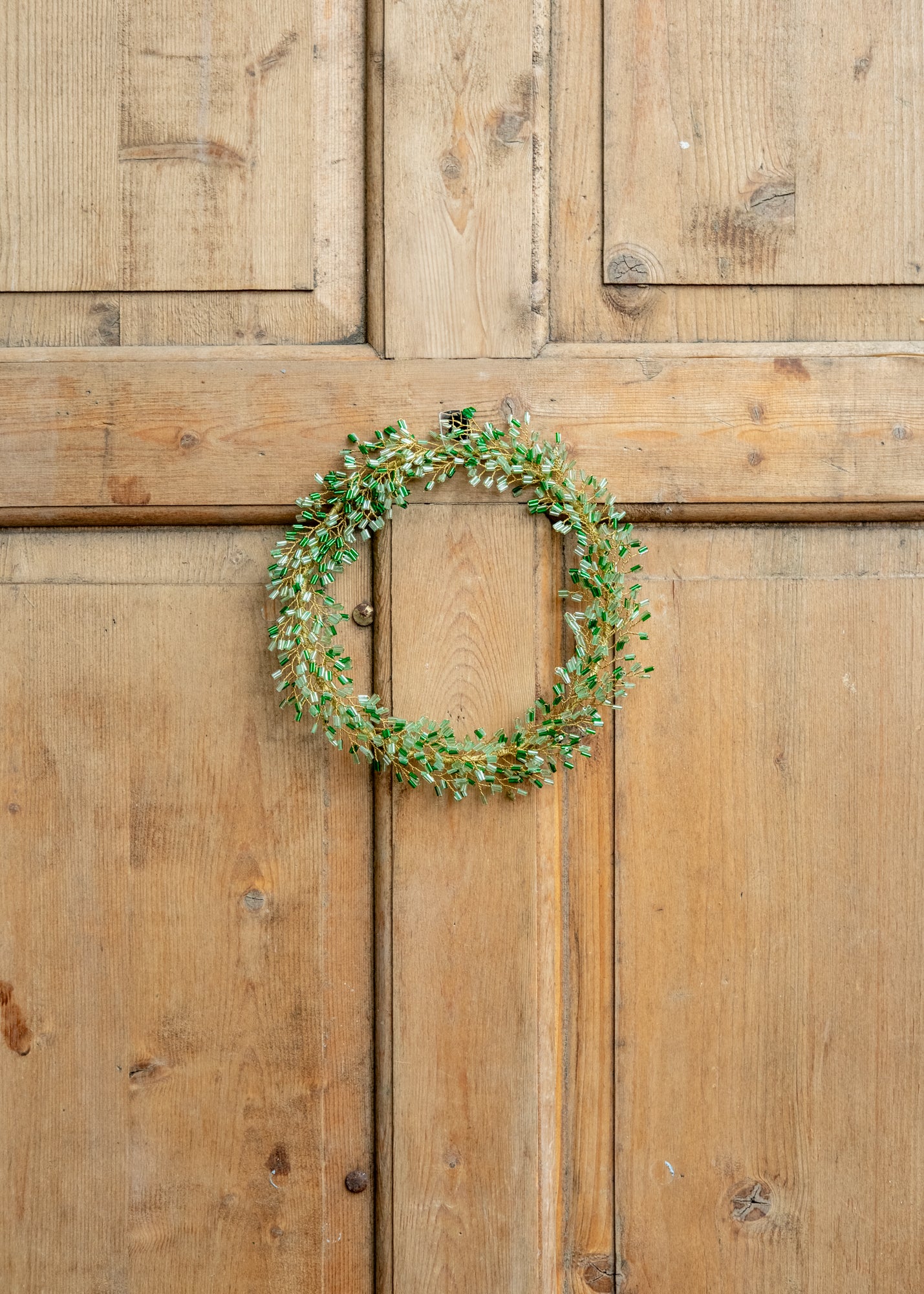 Mio Beaded Wreath in Emerald