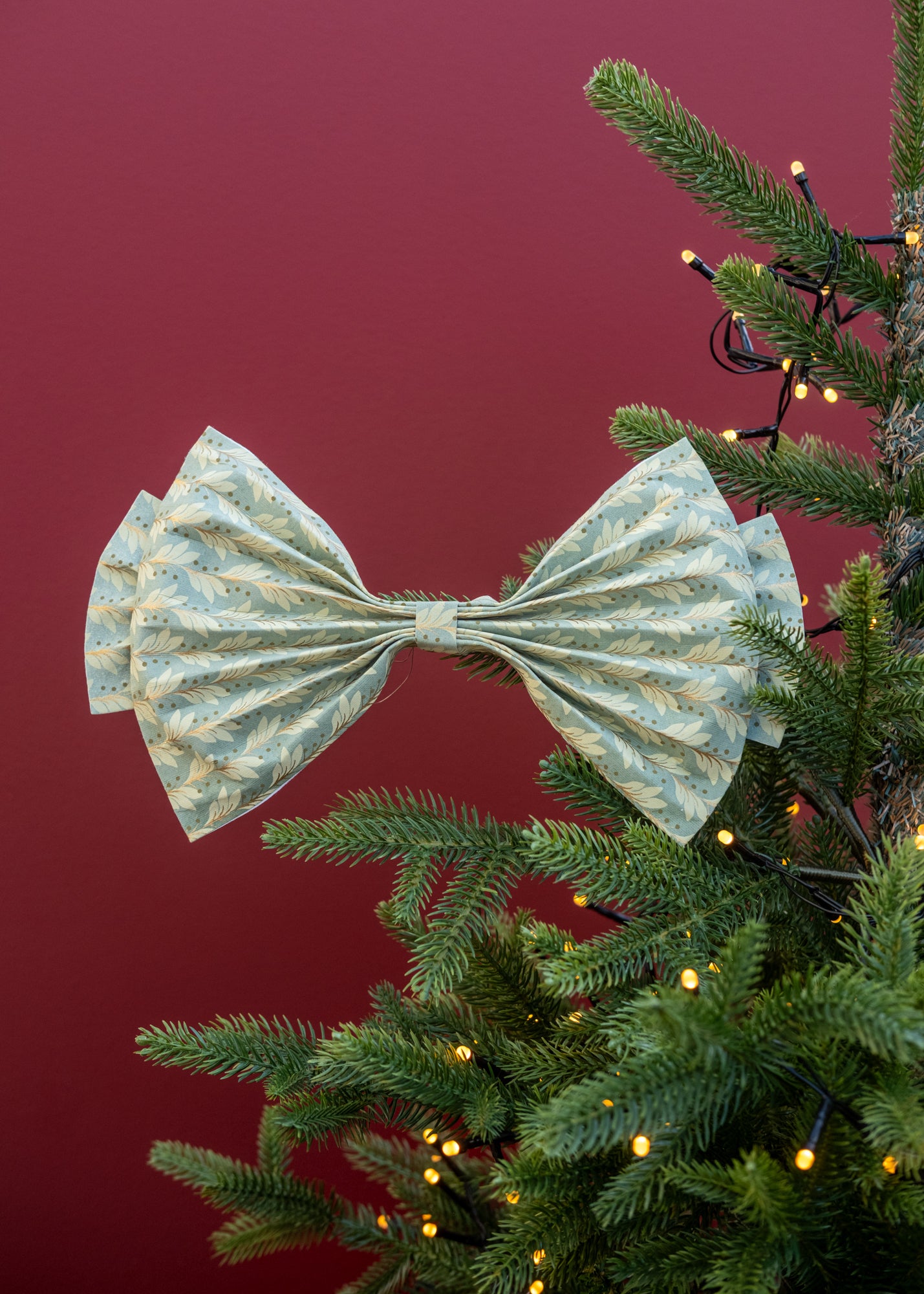 Naya Paper Bow in Sage and Gold, 26cm