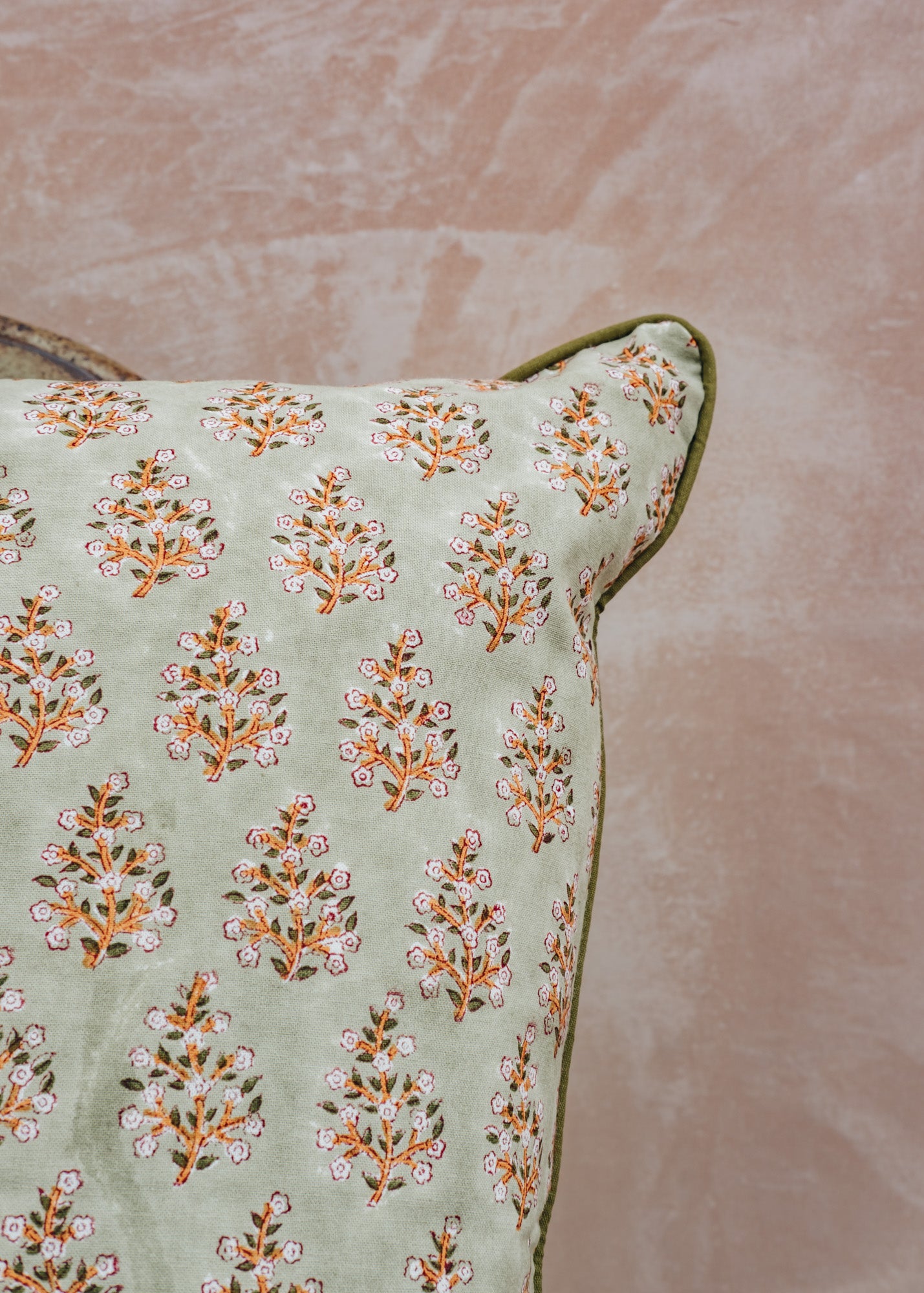 Bungalow Samira Artichoke Cushion
