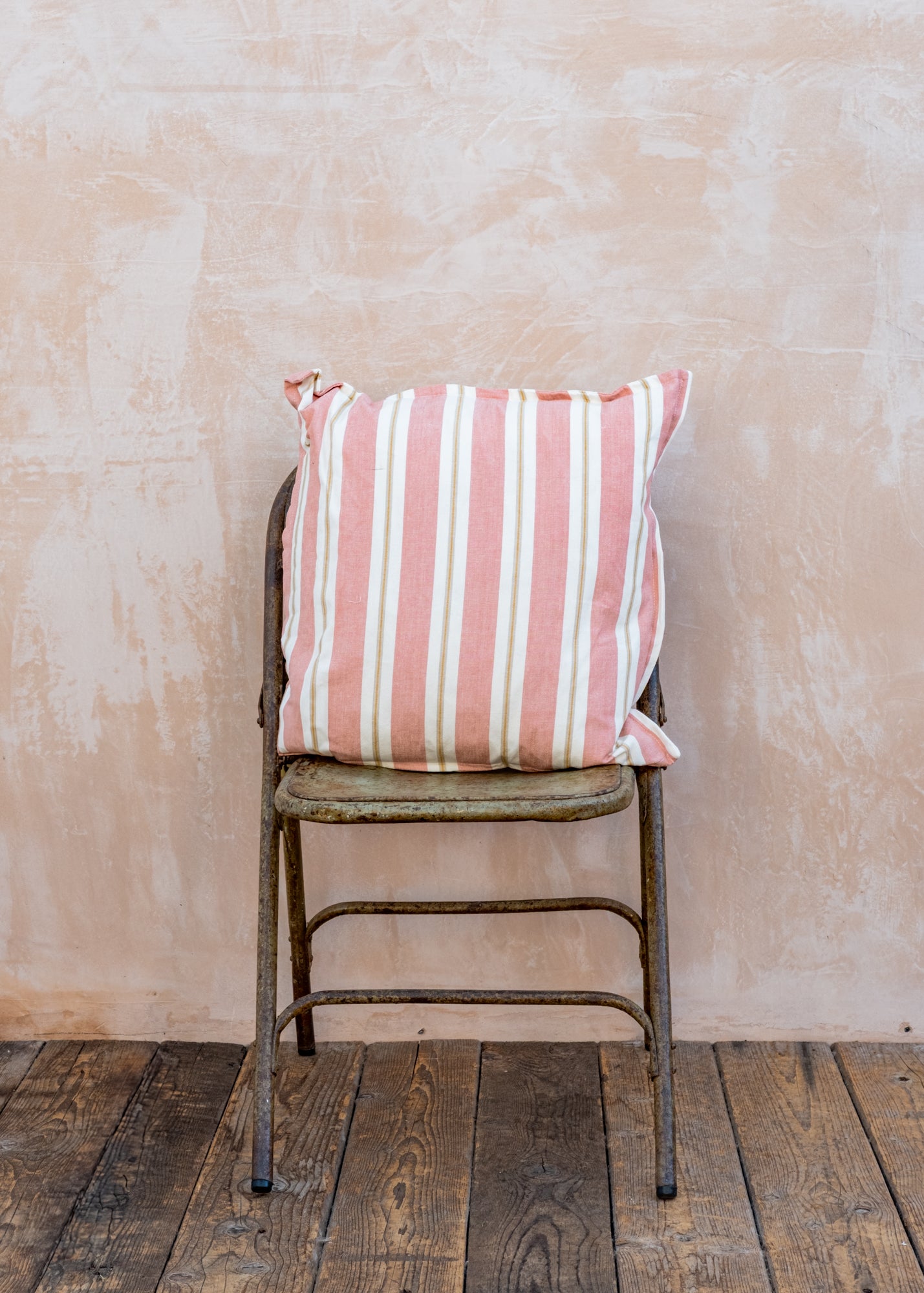 Verona Rose Cushion – Burford Garden Co.
