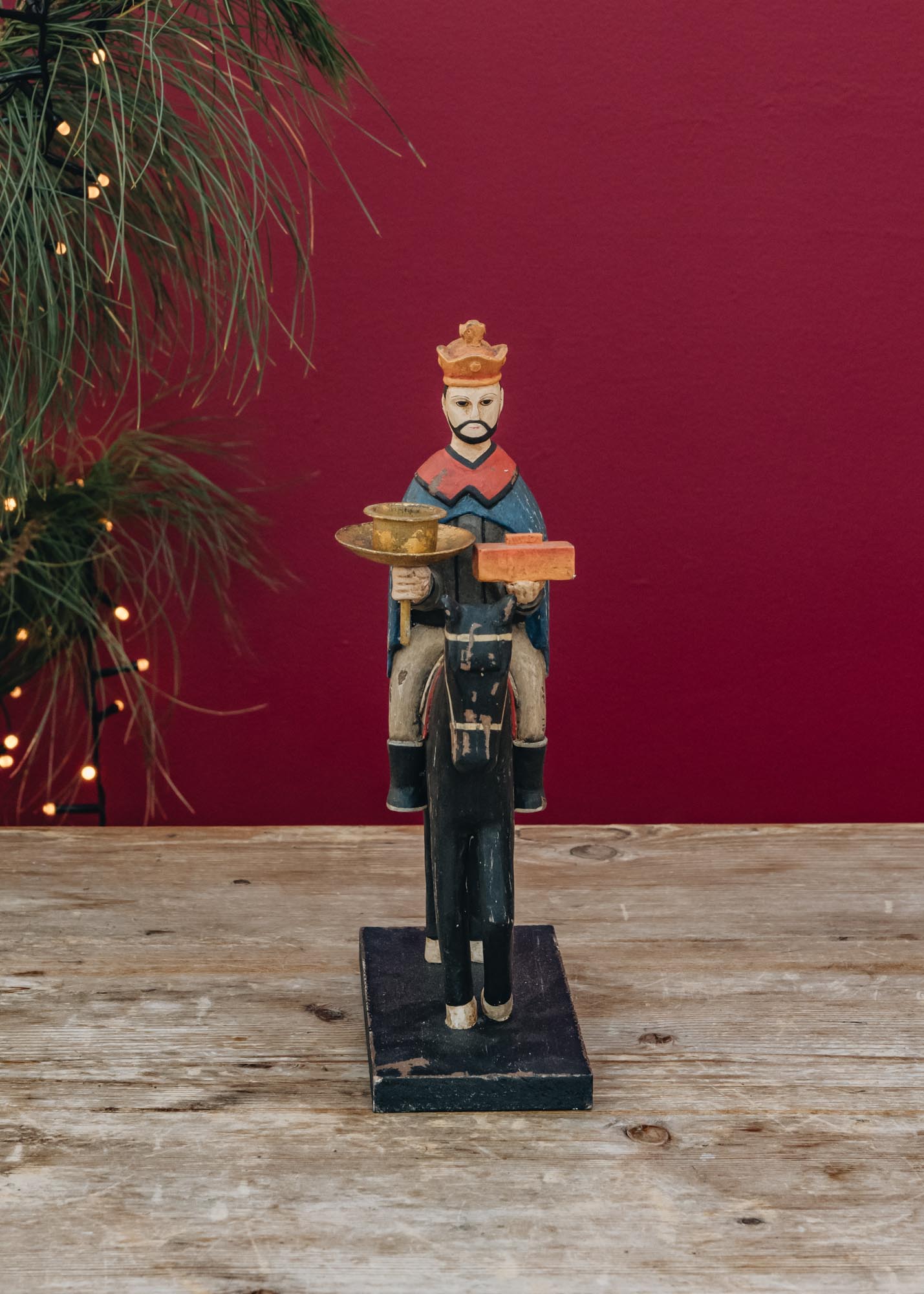 Bungalow Wise Man on Black Horse